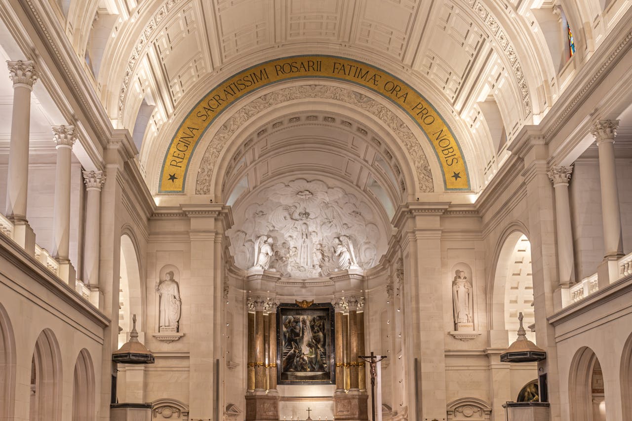 stunning-interior-of-basilica-de-nossa-senhora-do-rosario-32908046